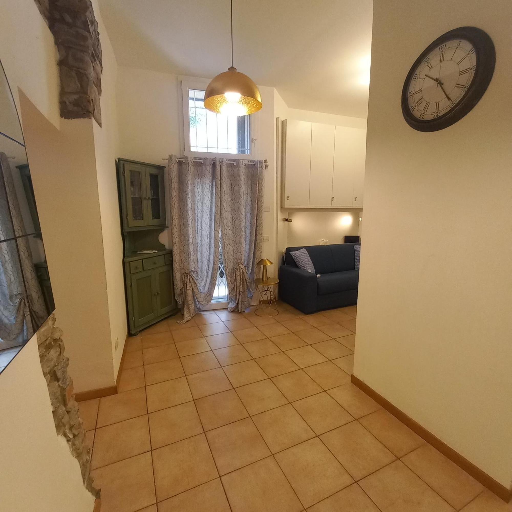 Apartment Tommy Manarola